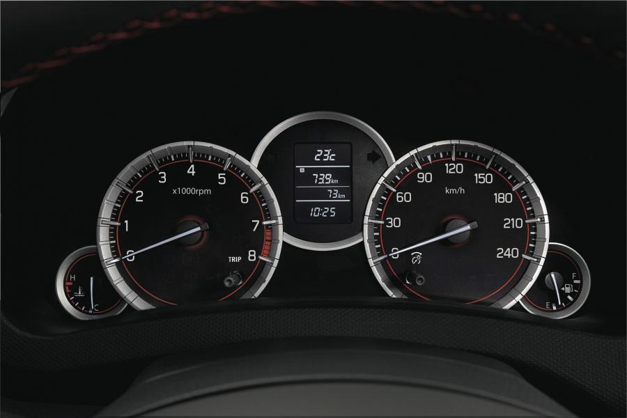  Suzuki Swift Sport 2012 года  (фото 12 из 66)